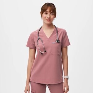 Figs Women’s Mauve Slim Catarina One-Pocket Scrub Top